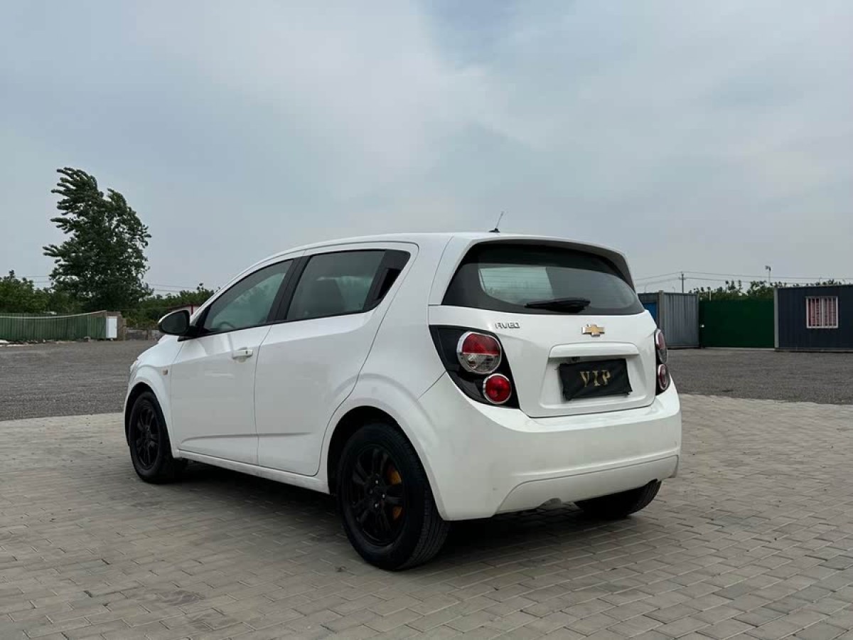 雪佛蘭 愛唯歐  2011款 兩廂 1.4L MT SL圖片