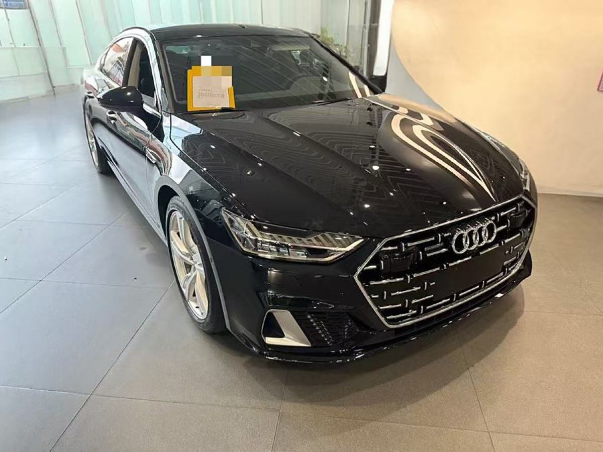 奧迪 奧迪A7L  2024款 45TFSI S-line 筑夢(mèng)型 流晶套裝圖片