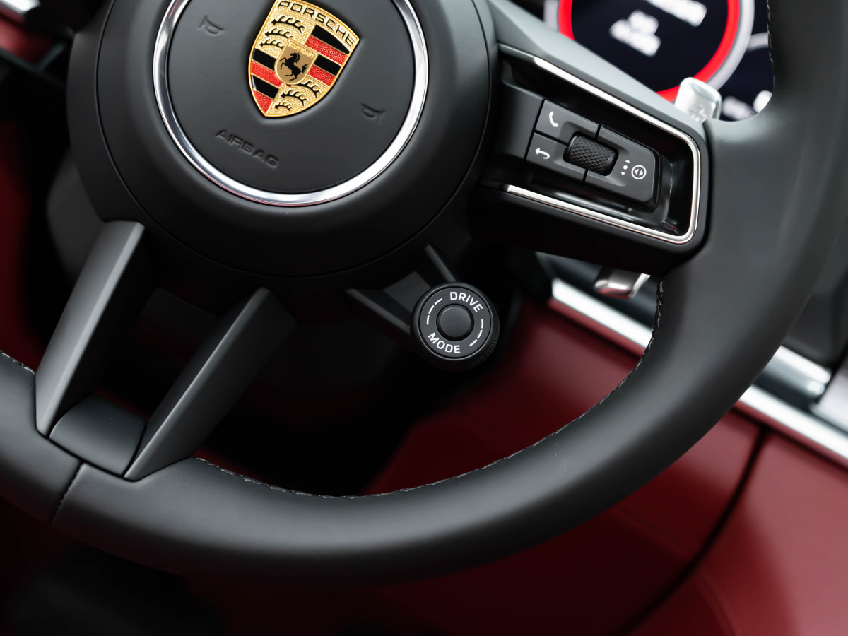 保時(shí)捷 Panamera  2023款 改款 Panamera 行政加長鉑金版 2.9T圖片