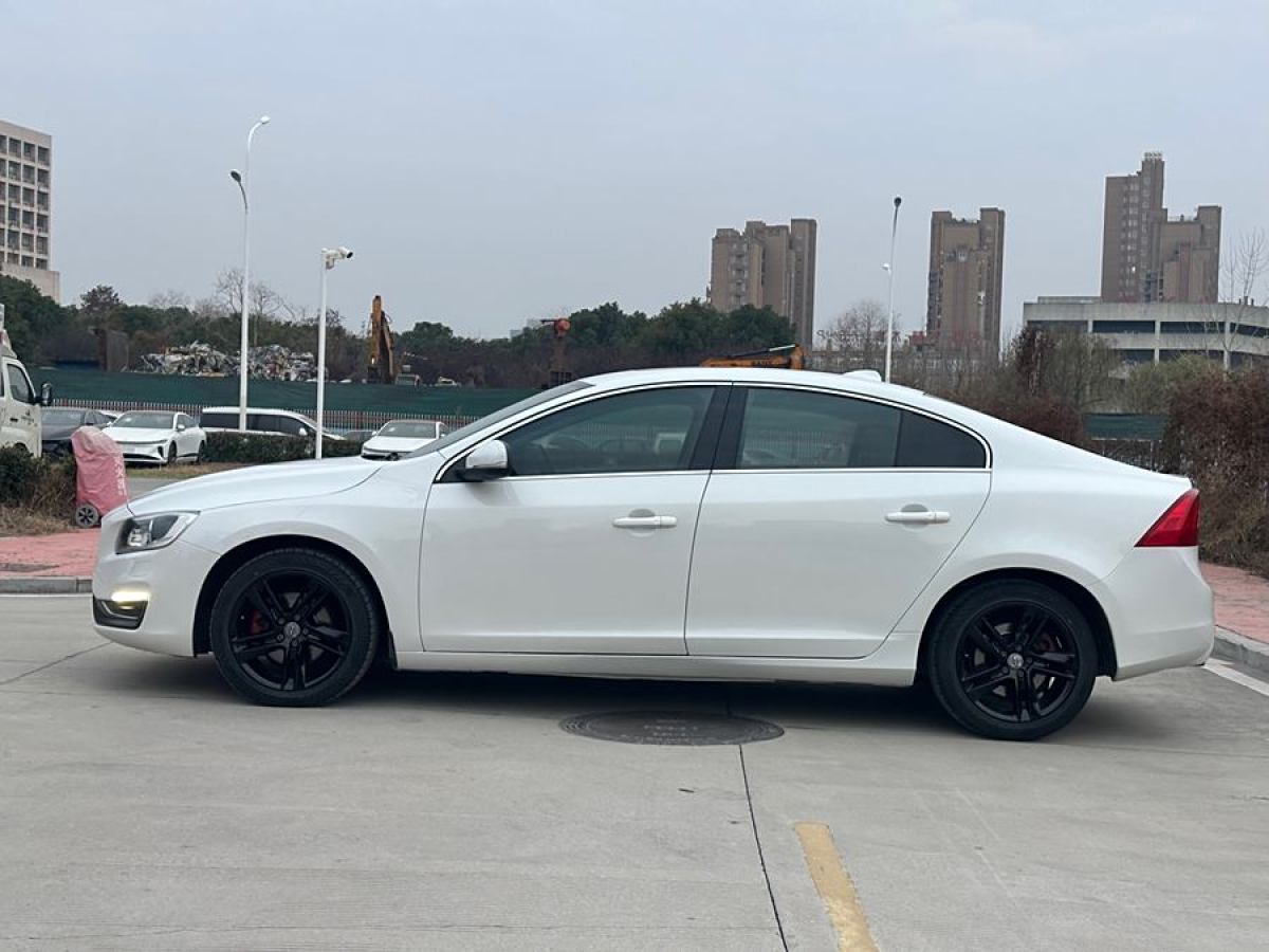 沃爾沃 S60  2015款 L 2.0T T5 智馭版圖片