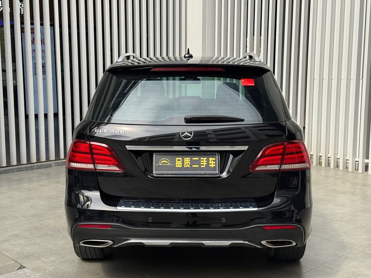 奔馳 奔馳GLE  2018款 GLE 320 4MATIC 動感型臻藏版圖片