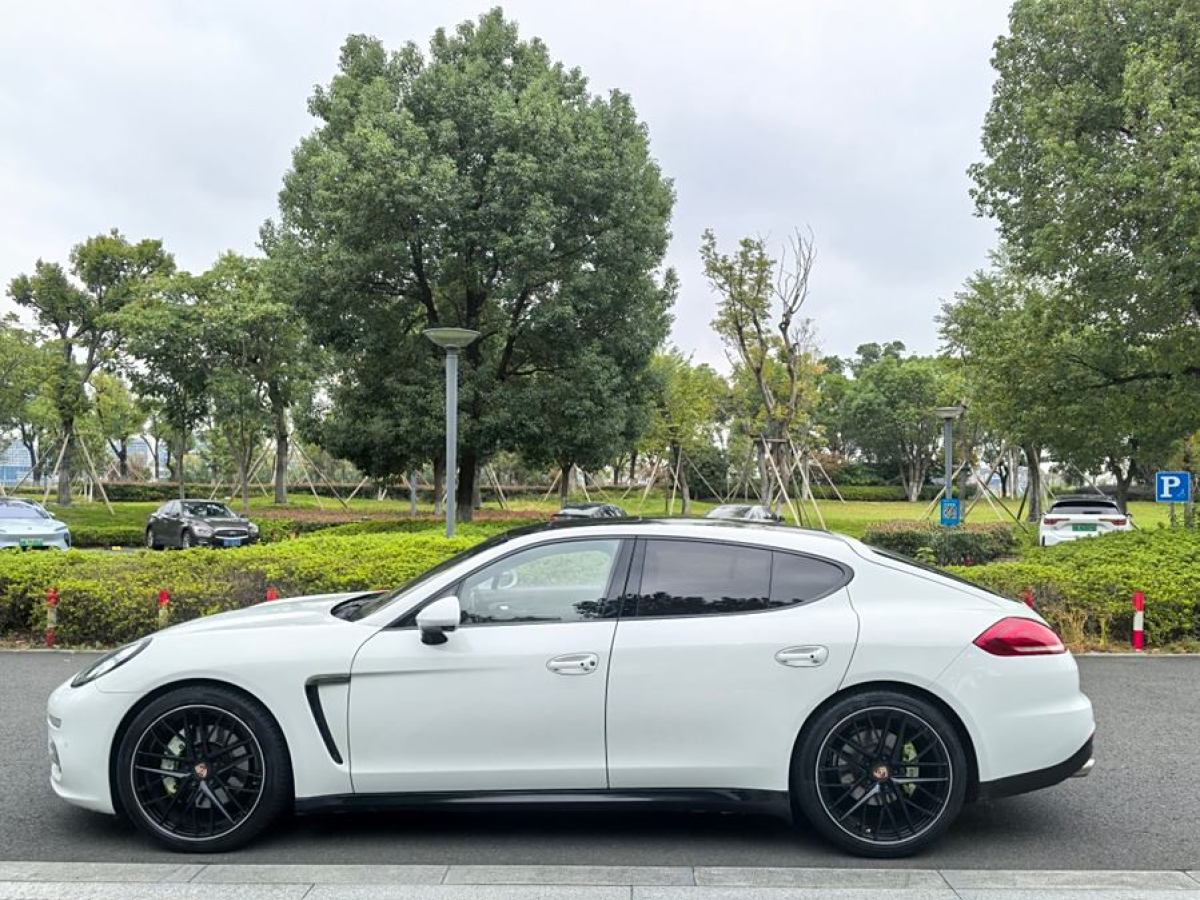 保時(shí)捷 Panamera  2014款 Panamera 4 3.0T圖片