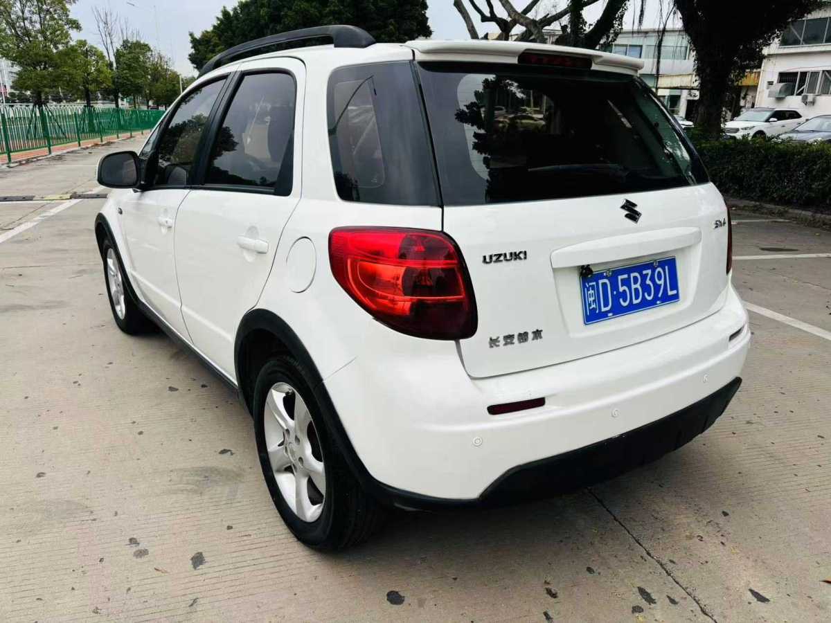 鈴木 天語  2011款 SX4 1.6L 兩廂舒適型圖片