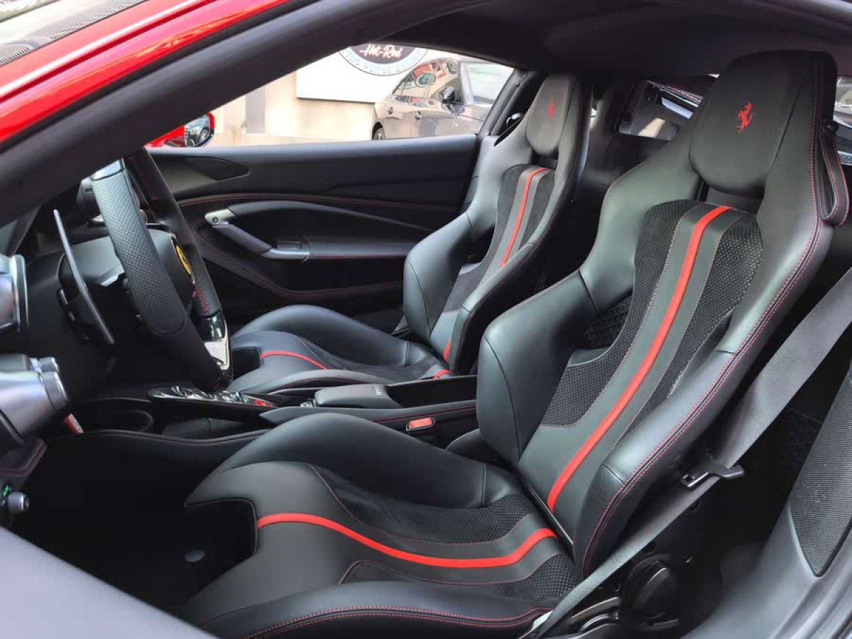 法拉利 F8 Tributo  2019款  3.9T V8圖片