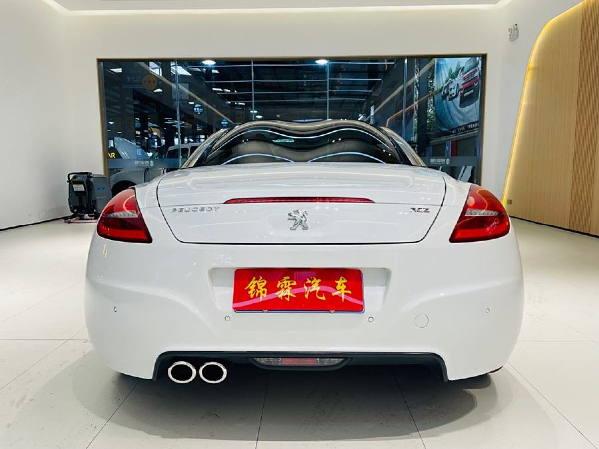 標(biāo)致 RCZ  2014款 1.6T 豪華版淺色風(fēng)格圖片