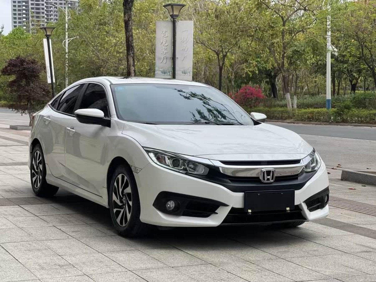 本田 思域  2016款 220TURBO CVT豪華版圖片