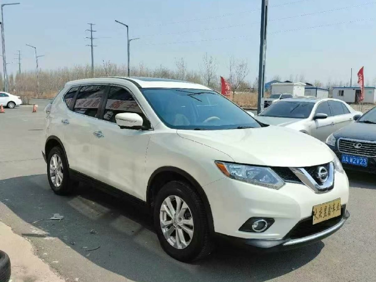 日產(chǎn) 奇駿  2015款 2.0L CVT舒適MAX版 2WD圖片
