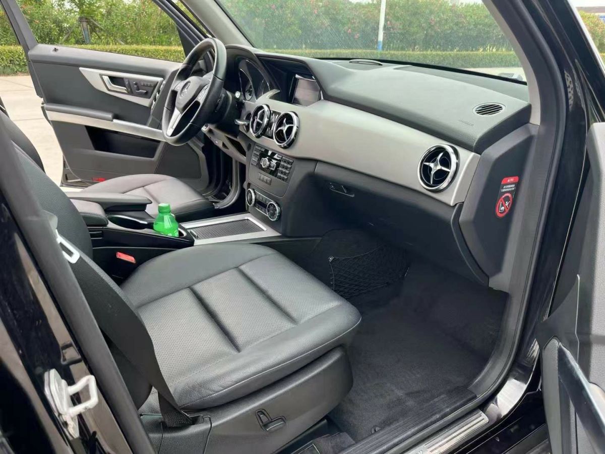 奔馳 奔馳GLK級(jí)  2014款 GLK 260 4MATIC 動(dòng)感型圖片