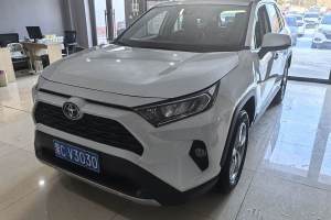 RAV4榮放 豐田 2.0L CVT四驅(qū)風(fēng)尚PLUS版