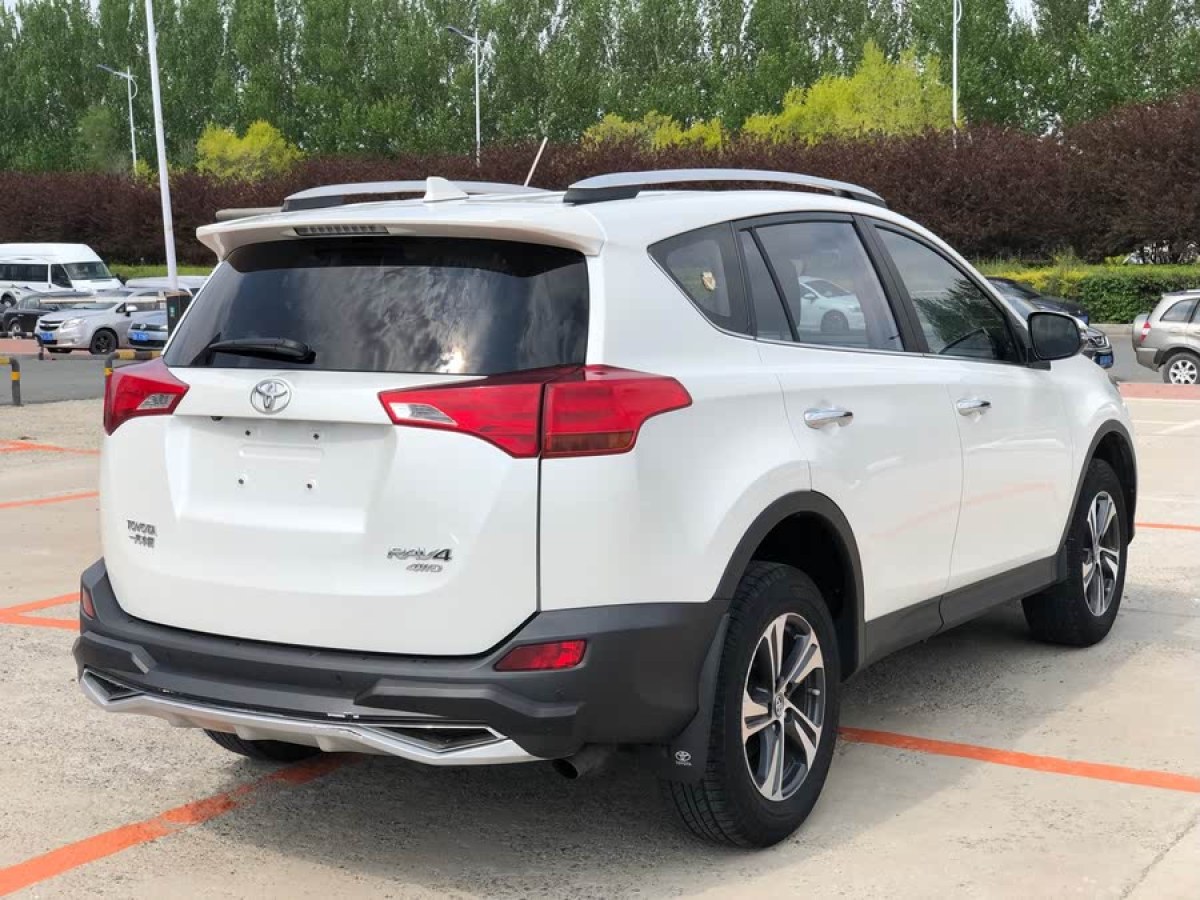 豐田 RAV4榮放  2015款 2.0L CVT四驅(qū)新銳版圖片
