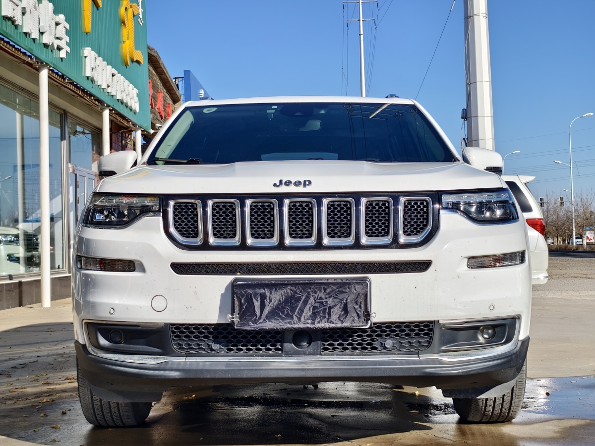 Jeep 大指揮官  2018款 2.0T 四驅(qū)臻享版 國(guó)VI圖片