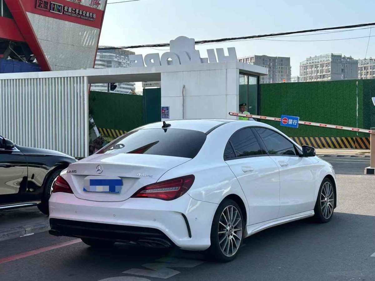 2018年8月奔馳 奔馳CLA級(jí)  2018款 CLA 220 4MATIC