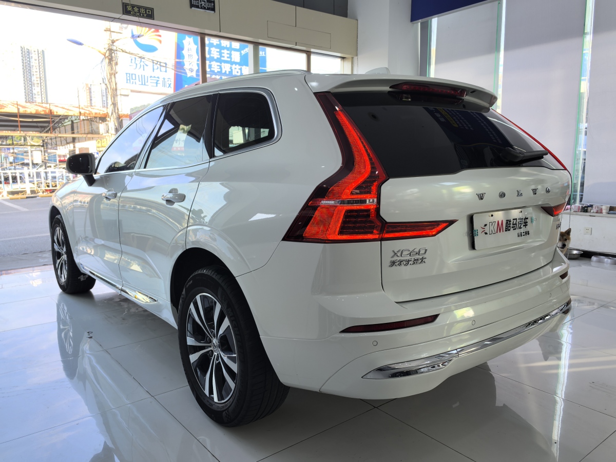 沃尔沃 XC60  2023款 B5 四驱智逸豪华版图片