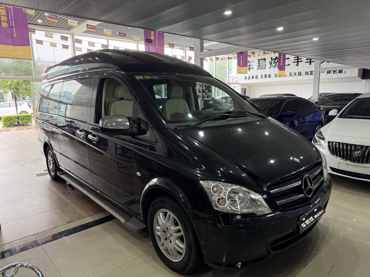 奔馳 威霆  2013款 3.0L 商務(wù)版圖片