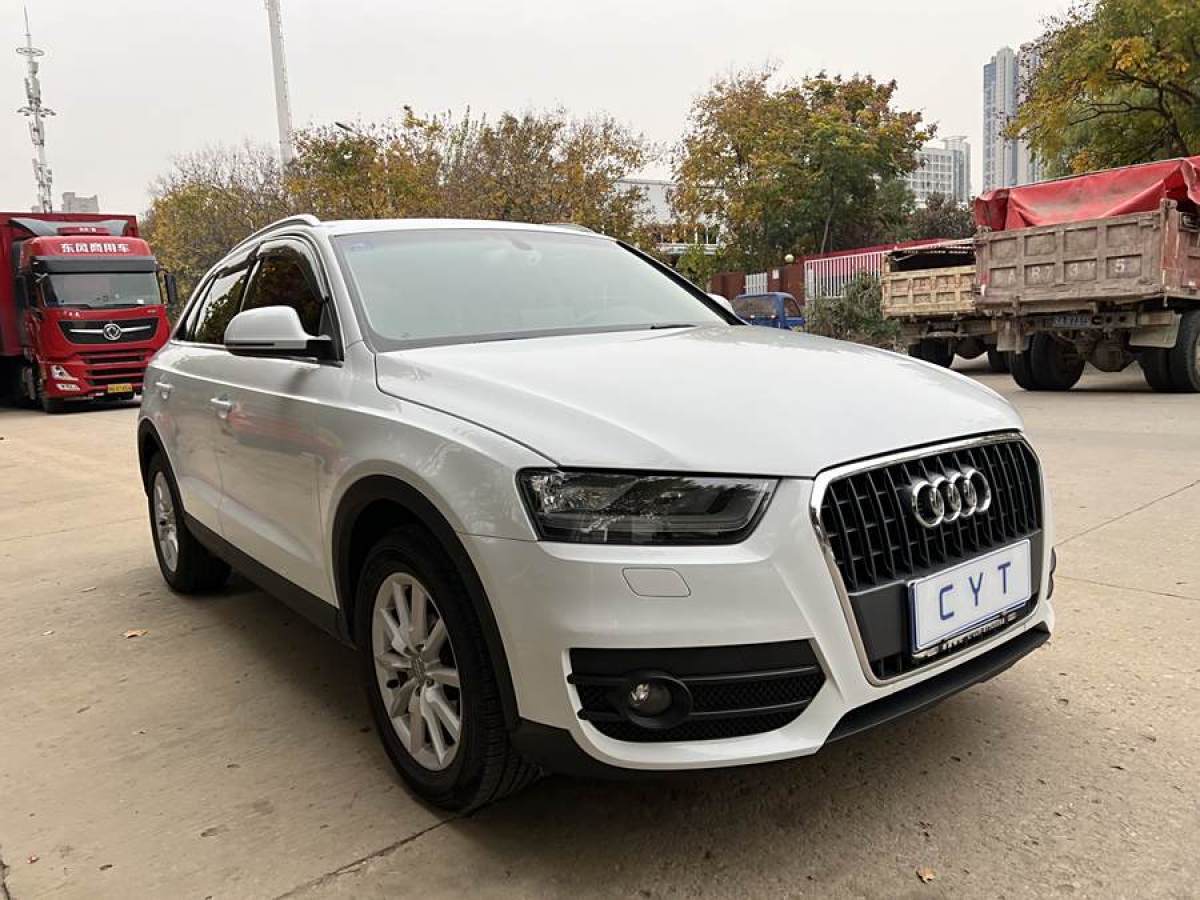 奧迪 奧迪Q3  2015款 30 TFSI 進(jìn)取型圖片