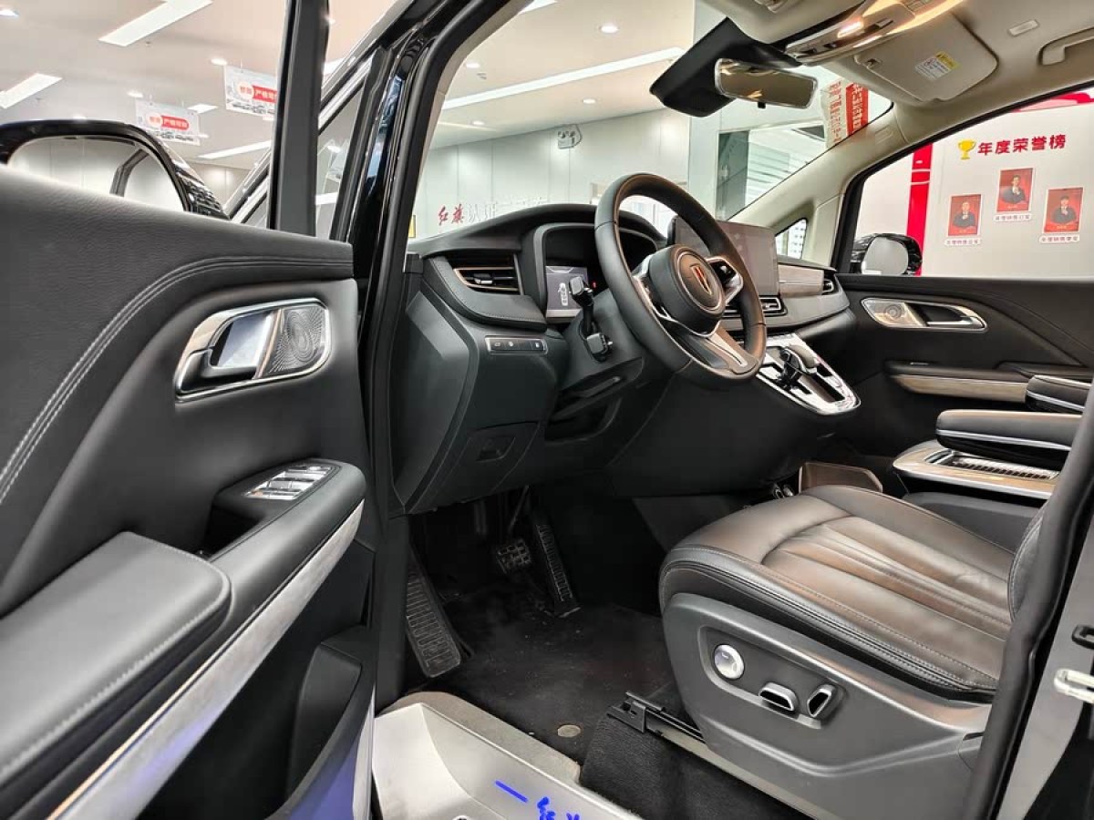 紅旗 紅旗HQ9 PHEV  2024款 2.0T 四驅(qū)商務(wù)版圖片