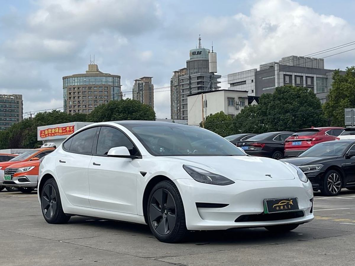 特斯拉 Model 3  2022款 改款 后輪驅(qū)動版圖片