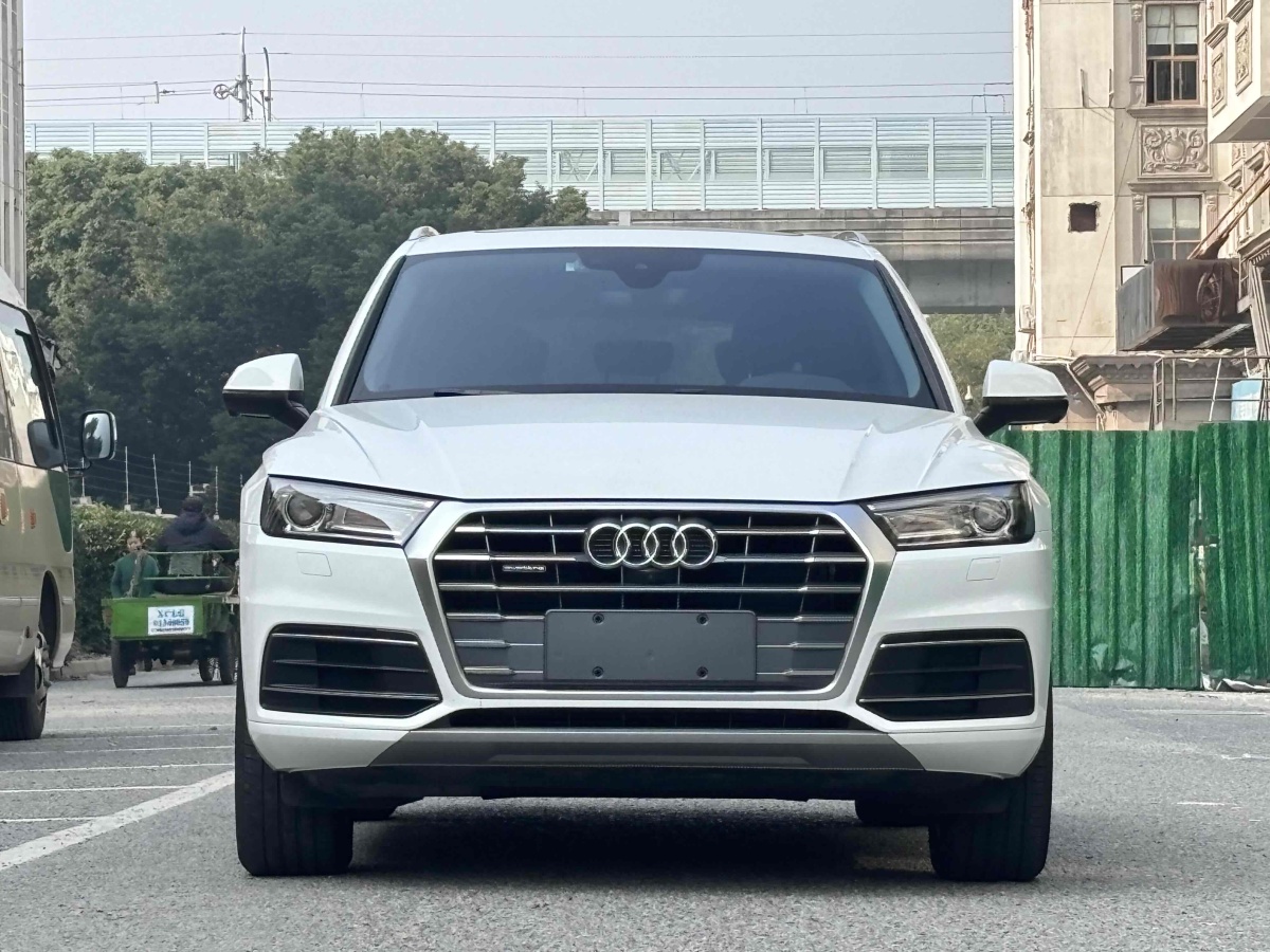 奧迪 奧迪Q5L  2020款 改款 40 TFSI 榮享時尚型圖片