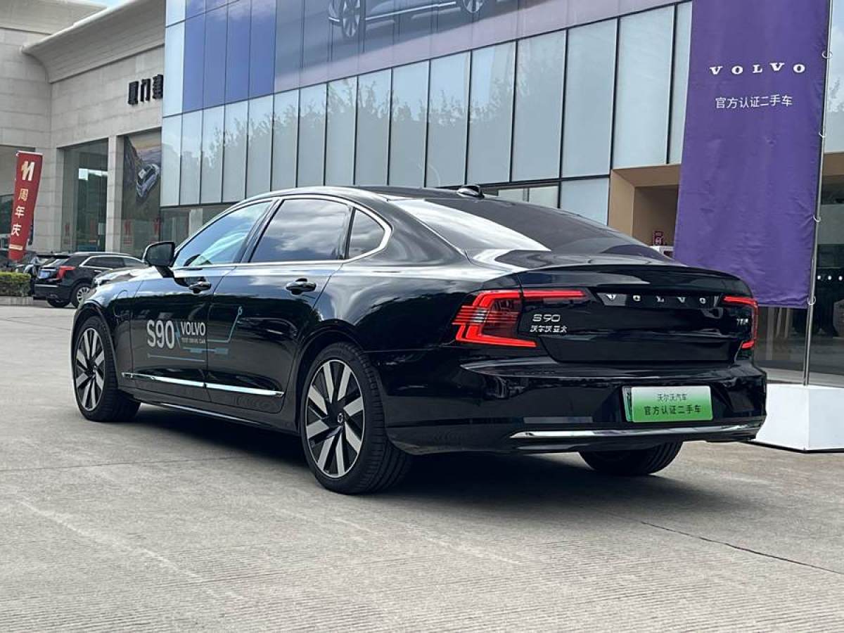 沃爾沃 S90新能源  2024款 T8插電式混合動力 四驅(qū)長續(xù)航智雅豪華版圖片