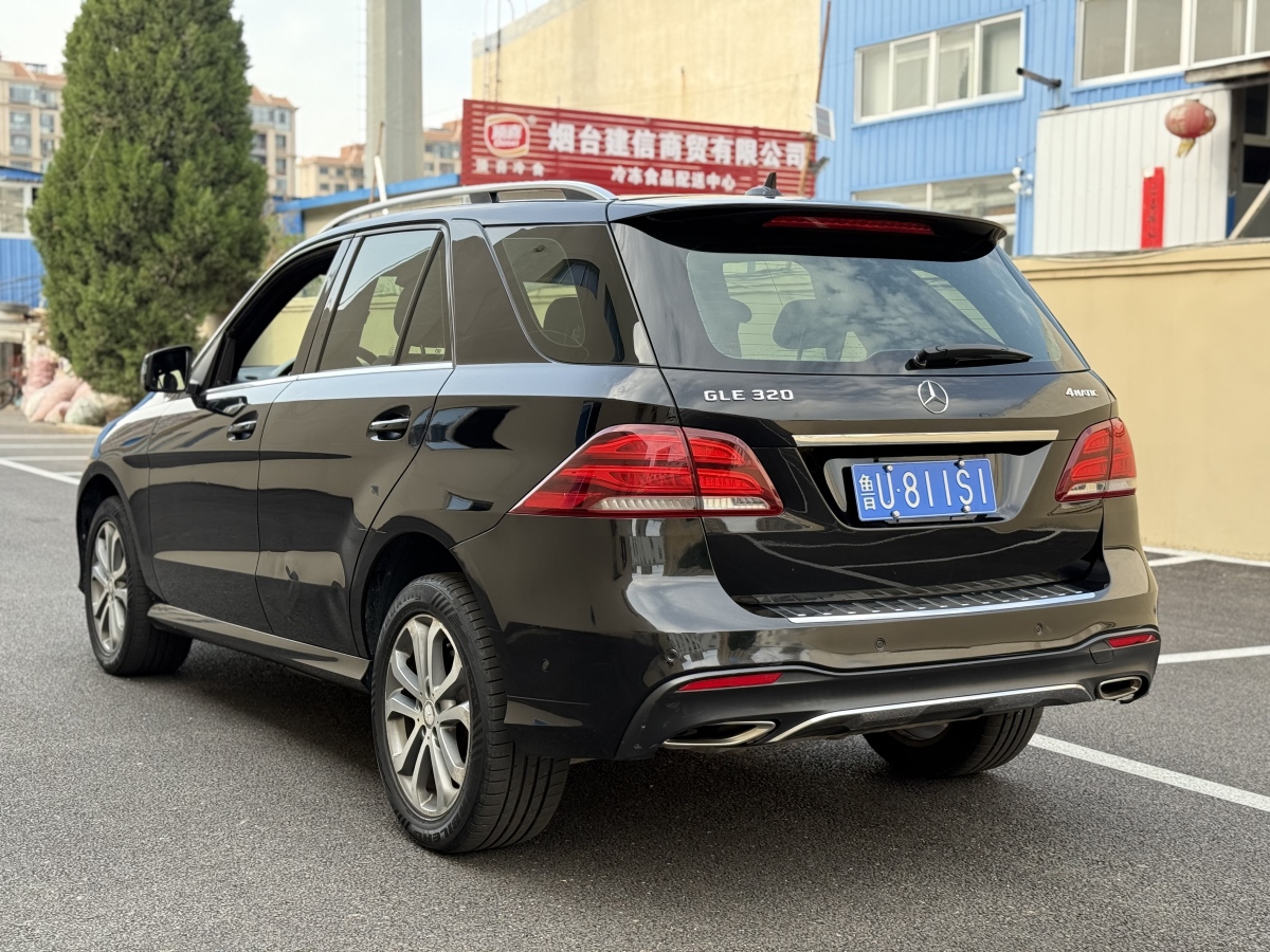 奔馳 奔馳GLE  2016款 GLE 320 4MATIC 豪華型圖片