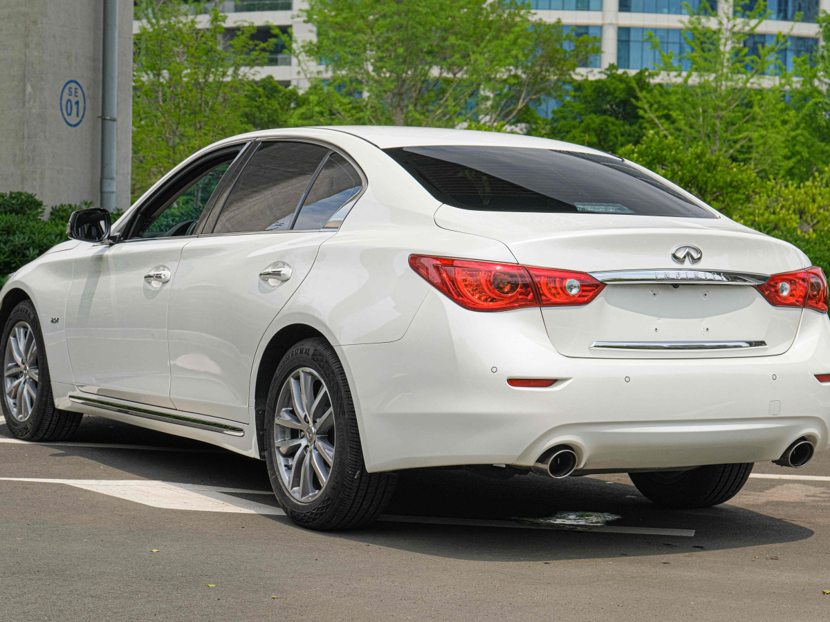 英菲尼迪 Q50L  2016款 2.0T 悅享版圖片
