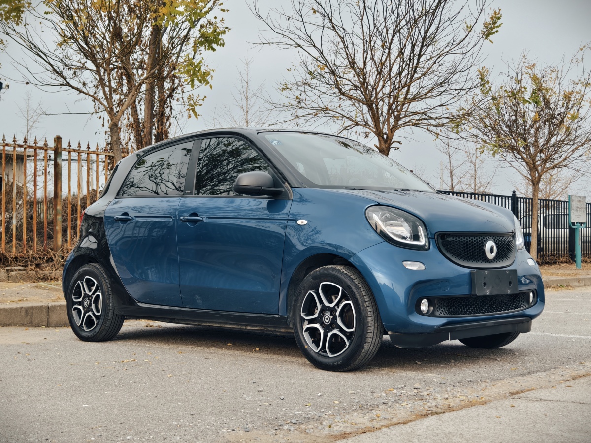 smart forfour  2016款 0.9T 66千瓦先鋒版圖片