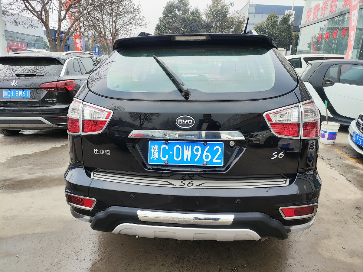 比亞迪 S6  2011款 2.0L 手動尊貴型圖片