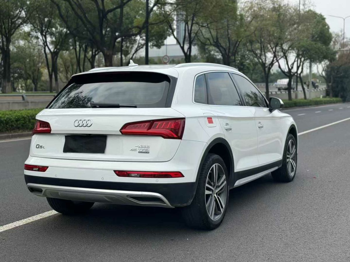 奧迪 奧迪Q3  2019款  35 TFSI 時尚動感型圖片