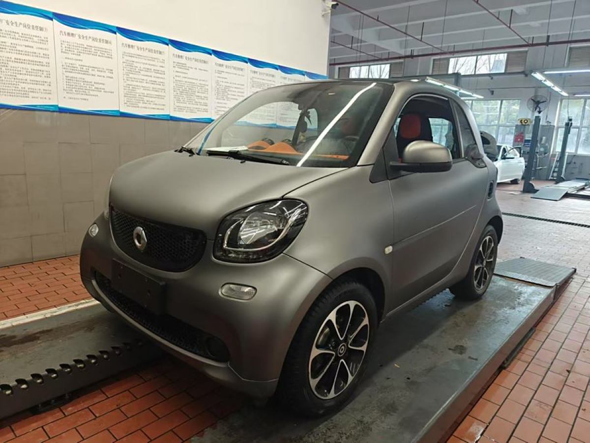 smart fortwo  2015款 1.0L 52千瓦硬頂激情版圖片