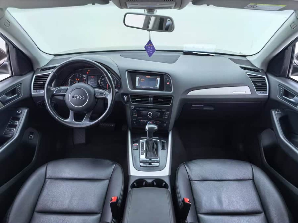 奧迪 奧迪Q5  2015款 40 TFSI 進(jìn)取型圖片