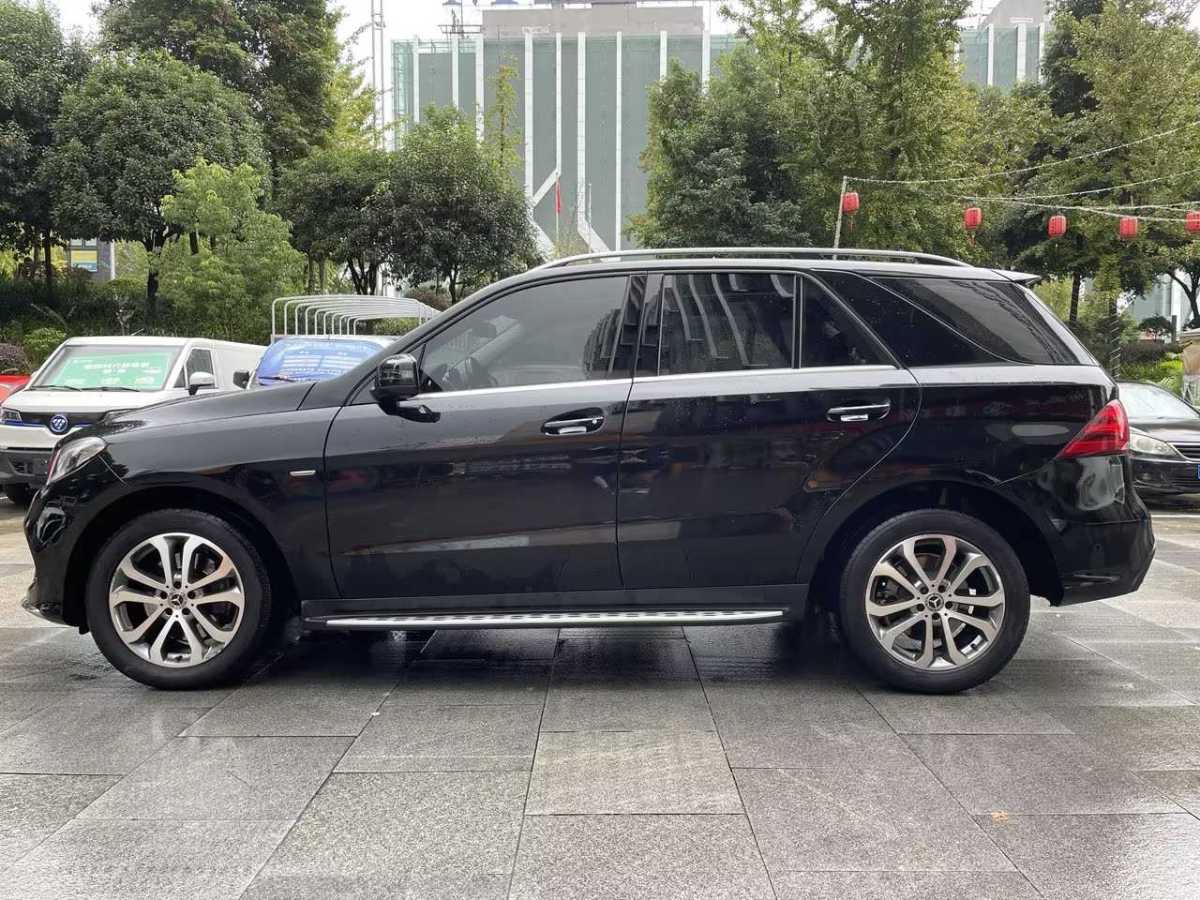 奔馳 奔馳GLE  2018款 GLE 320 4MATIC 動感型臻藏版圖片