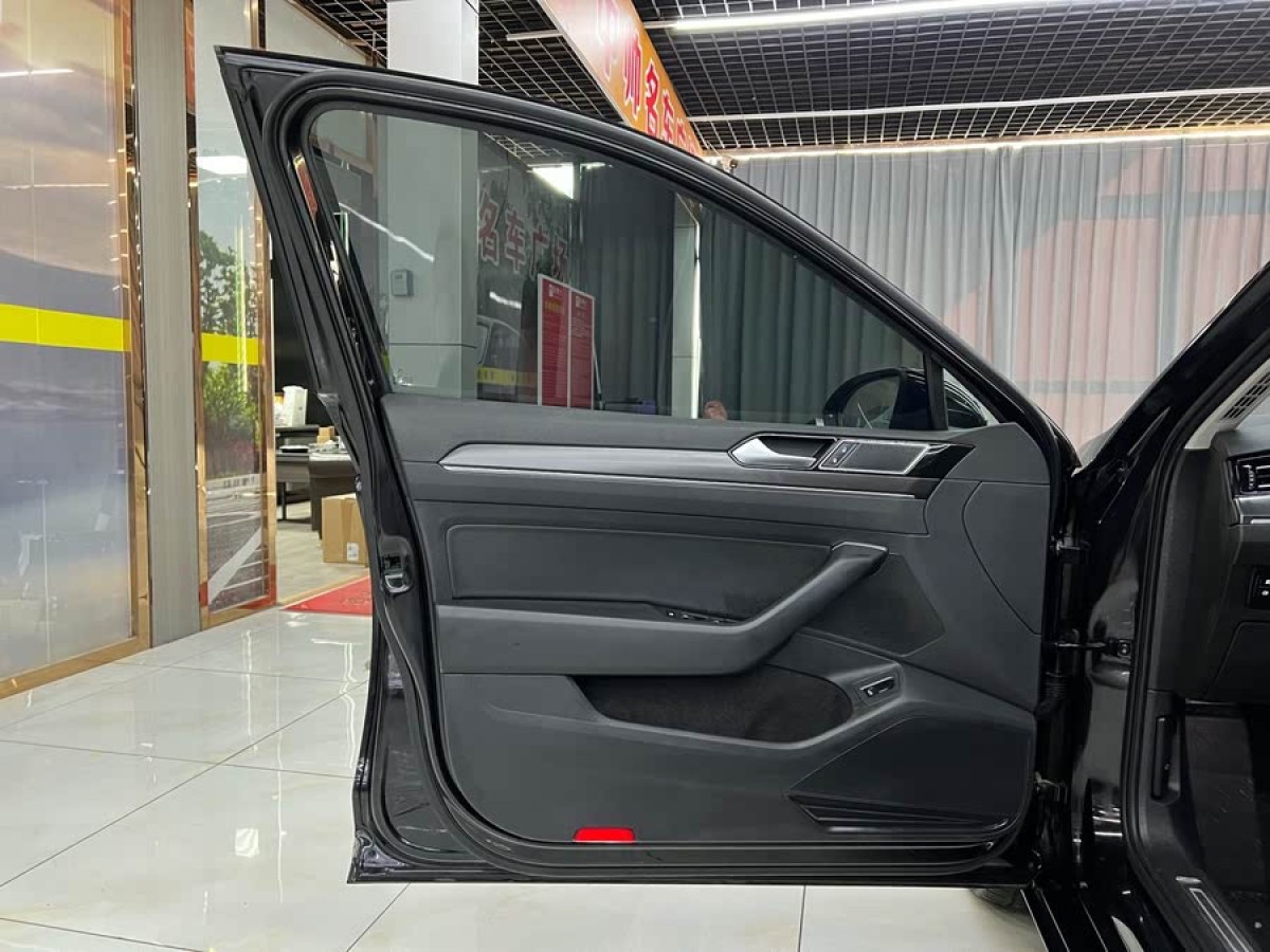 大眾 邁騰  2021款 330TSI DSG 30周年紀(jì)念版圖片