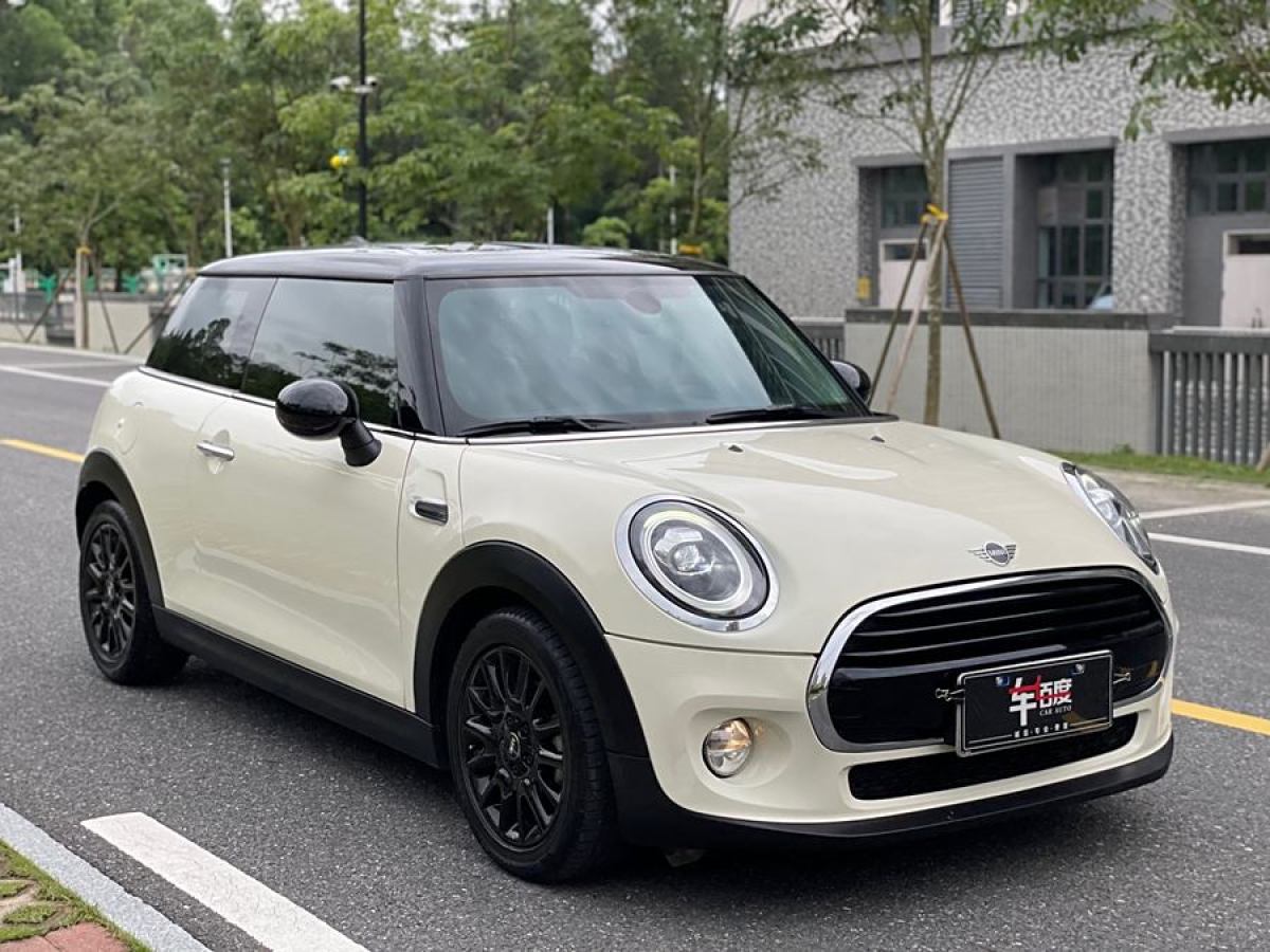 MINI COUNTRYMAN  2018款 1.5T COOPER 經(jīng)典派圖片