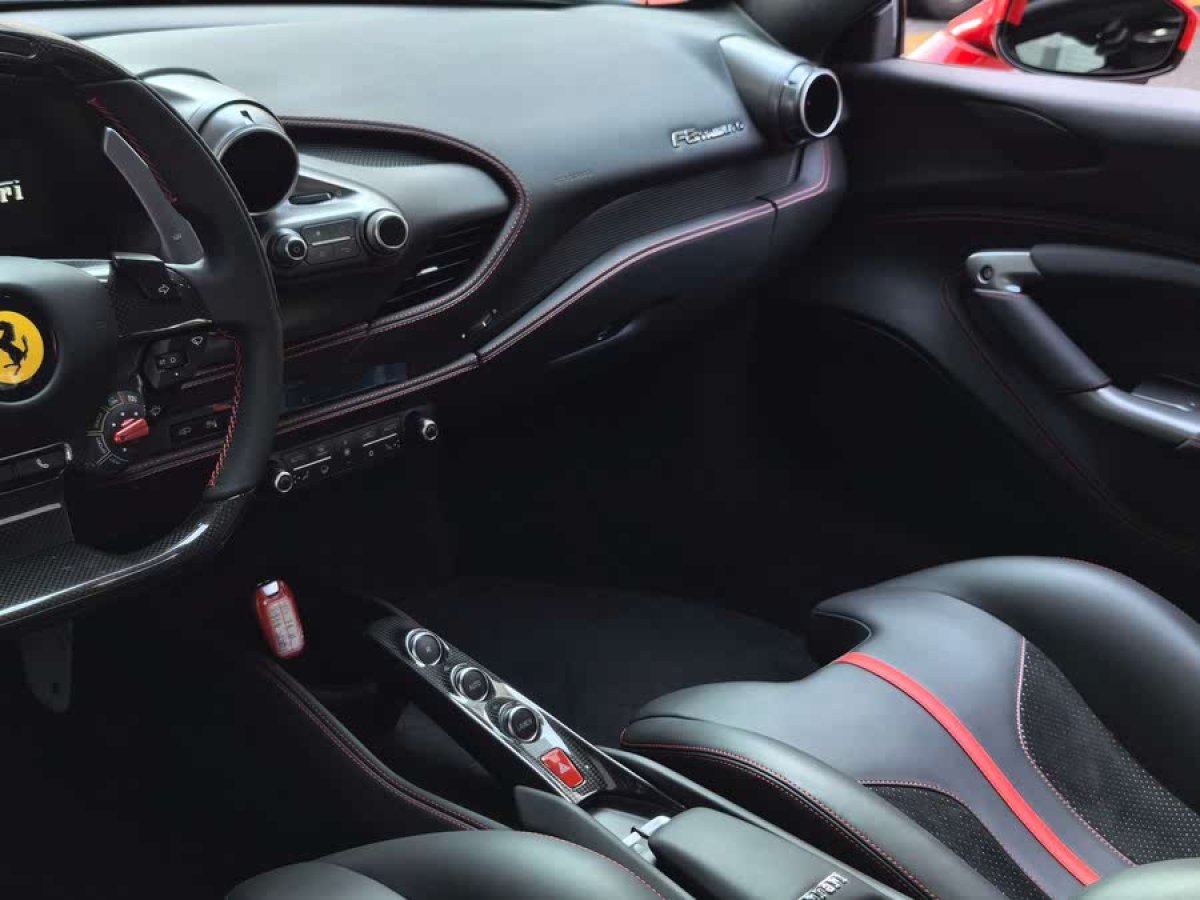 法拉利 F8 Tributo  2019款  3.9T V8圖片