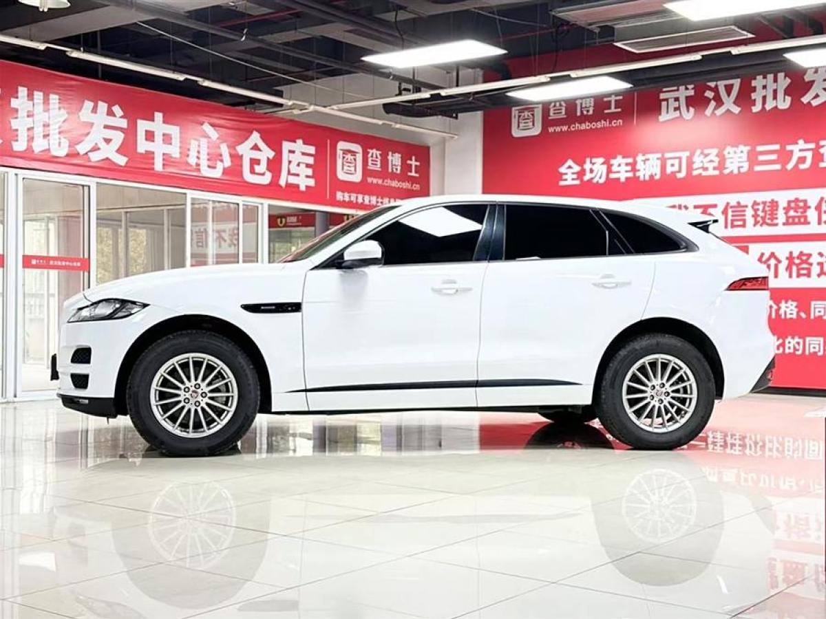 捷豹 F-PACE  2019款 2.0T 兩驅(qū)都市尊享版圖片