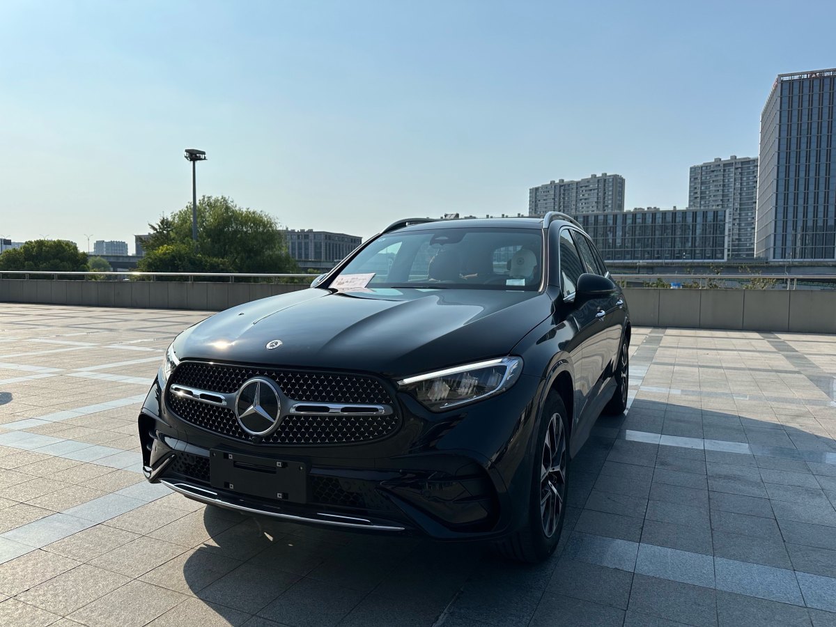 奔馳 奔馳GLC  2023款 改款 GLC 260 L 4MATIC 豪華型 5座圖片