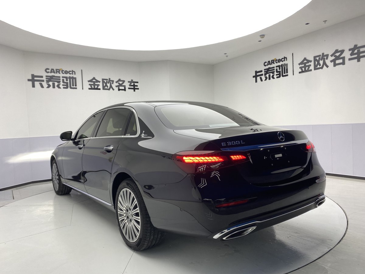 奔馳 奔馳E級  2023款 改款 E 300 L 時(shí)尚型圖片