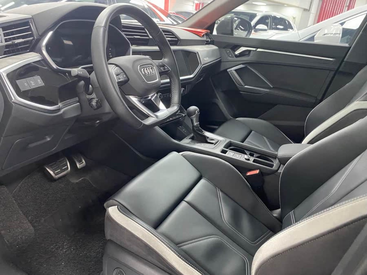 奧迪 奧迪Q3  2024款 35 TFSI 進取動感型圖片