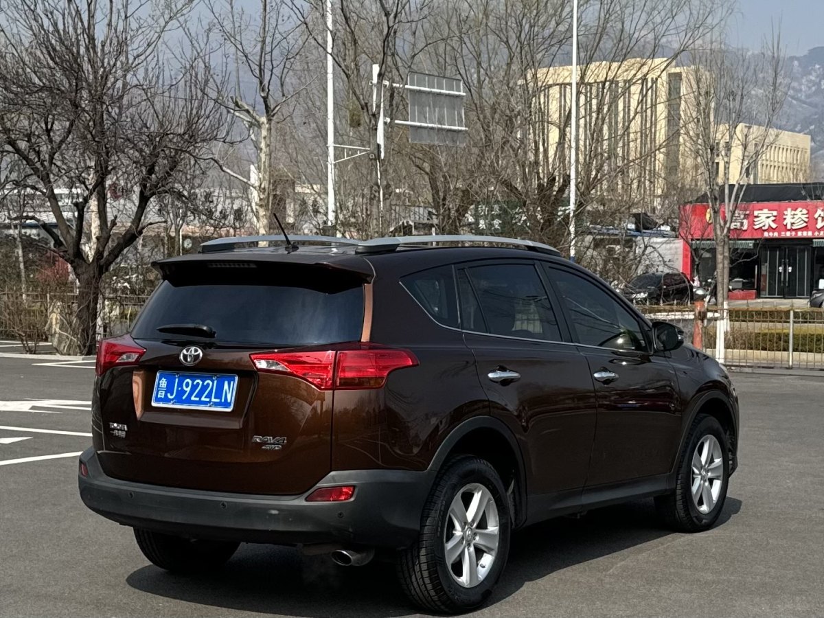 豐田 RAV4榮放  2015款 2.5L 自動四驅(qū)精英版圖片