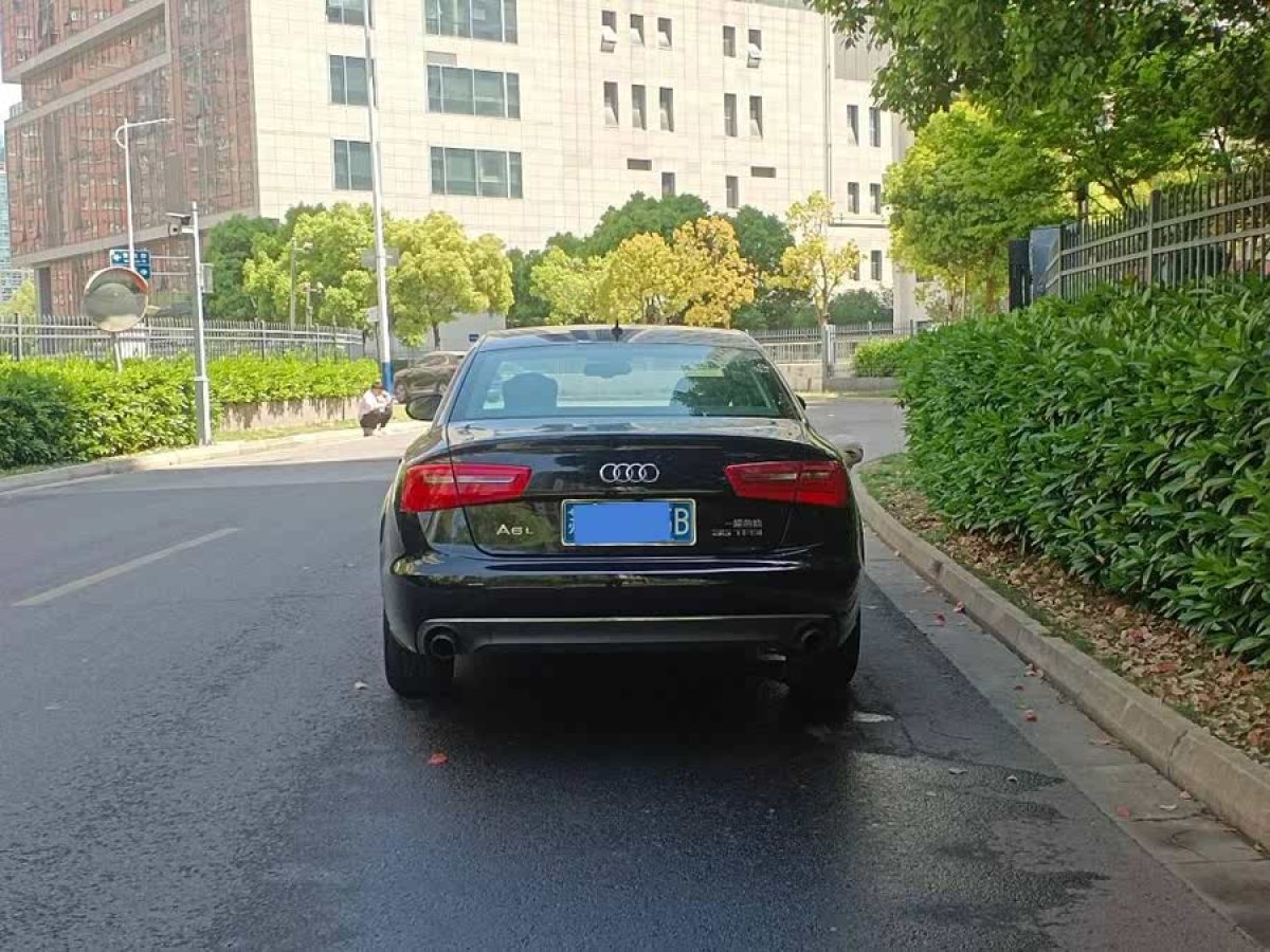奧迪 奧迪A6L  2014款 TFSI 標(biāo)準(zhǔn)型圖片