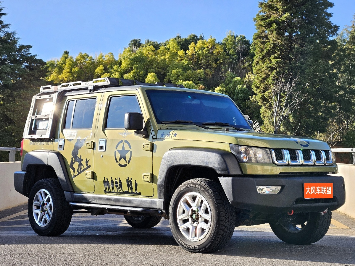 北京 BJ40  2016款 40L 2.0T 手動四驅尊貴版圖片