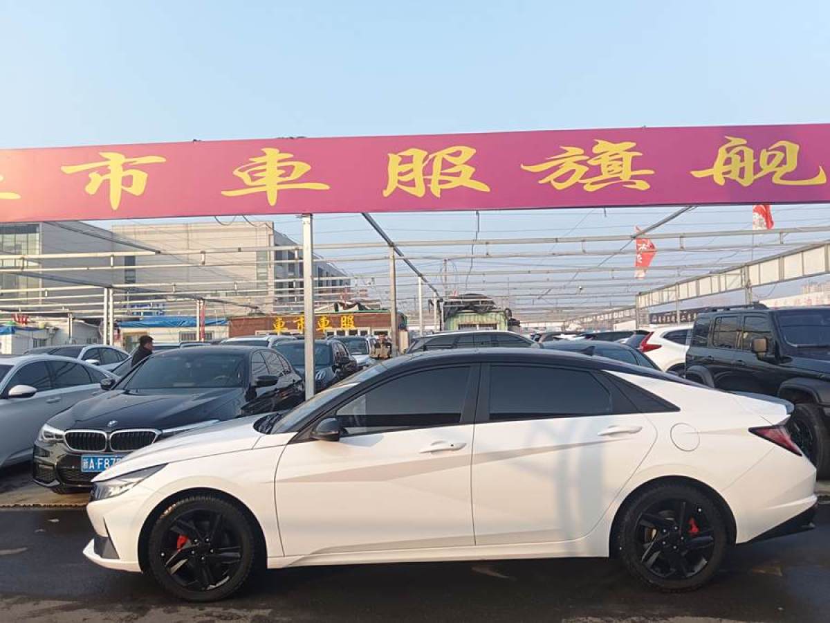 现代 伊兰特  2023款 1.5L CVT LUX尊贵版图片