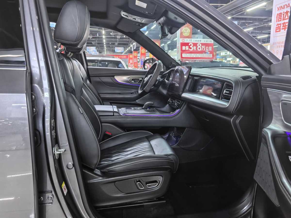 廣汽傳祺 GS8  2022款 領(lǐng)航系列 2.0TGDI 兩驅(qū)尊貴版（六座）圖片
