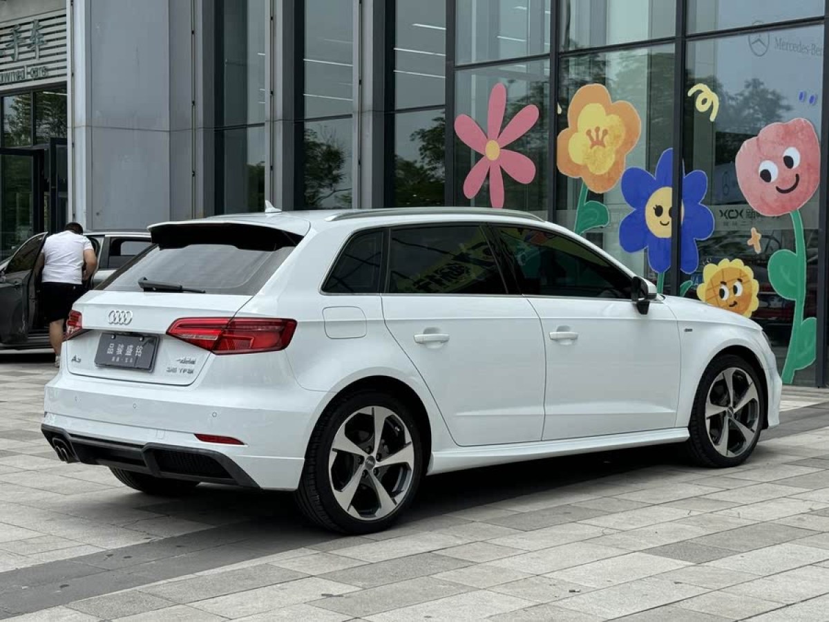 奧迪 奧迪A3  2018款 30周年年型 Sportback 35 TFSI 運(yùn)動(dòng)型圖片