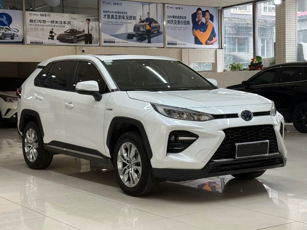 豐田 威蘭達(dá)  2021款 雙擎 2.5L E-CVT四驅(qū)豪華版圖片