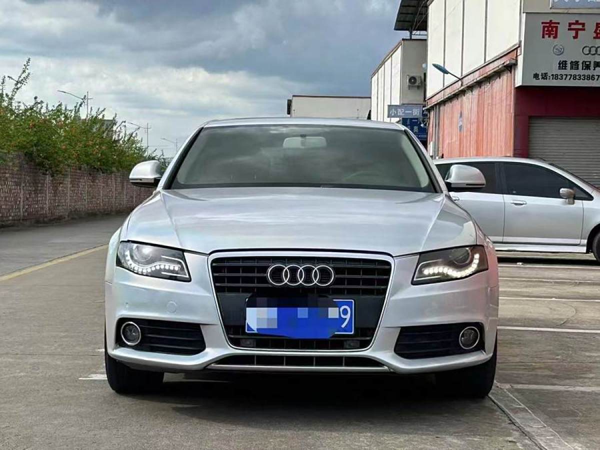 奧迪 奧迪A4L  2011款 2.0 TFSI 標(biāo)準(zhǔn)型圖片