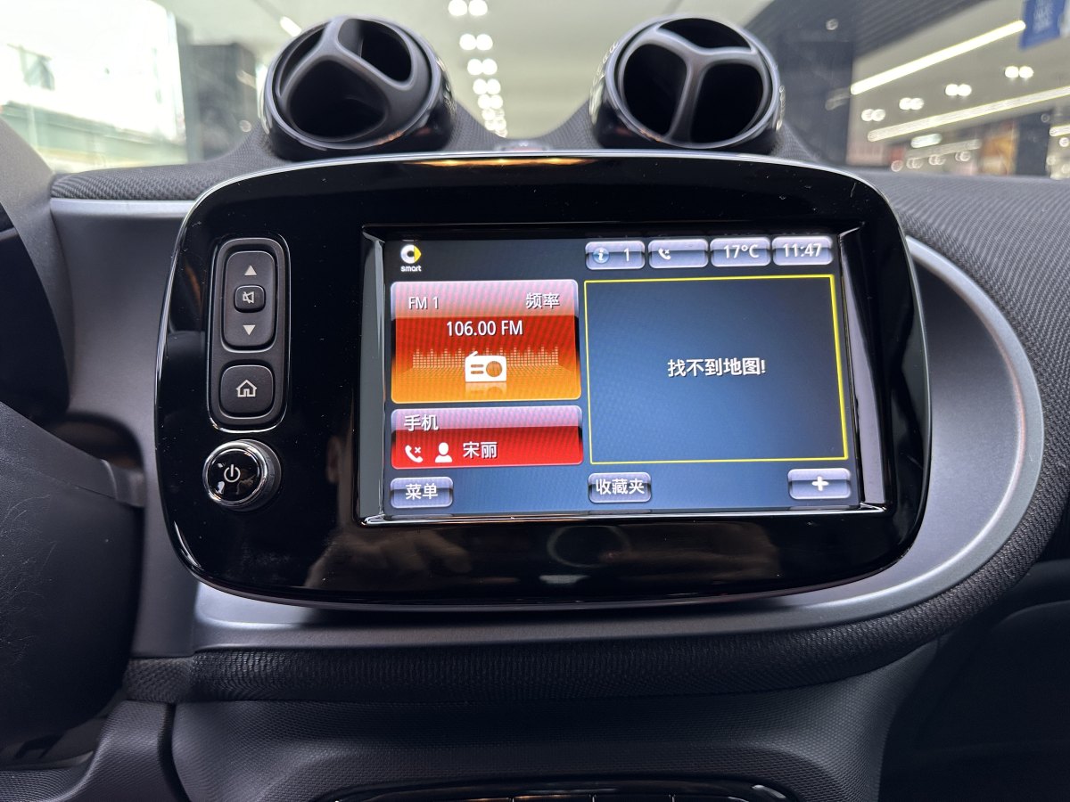 2018年8月smart fortwo  2018款 0.9T 66千瓦耀鈦度特別版