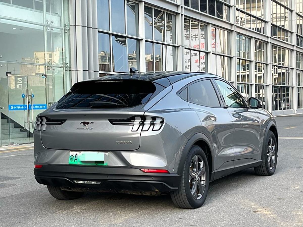 福特 Mustang Mach-E  2021款 標(biāo)準(zhǔn)續(xù)航后驅(qū)版圖片