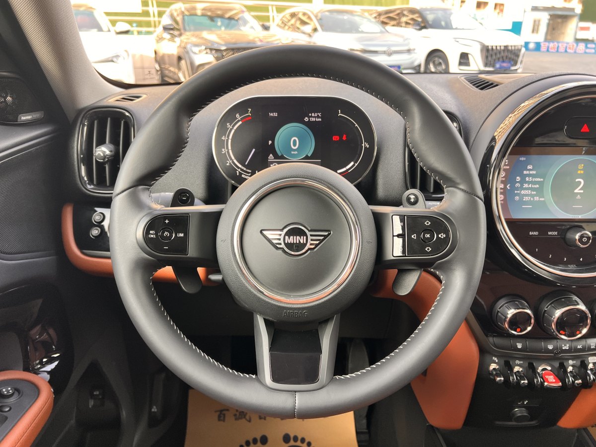 MINI COUNTRYMAN  2023款 改款二 2.0T COOPER S ALL4 鑒賞家圖片