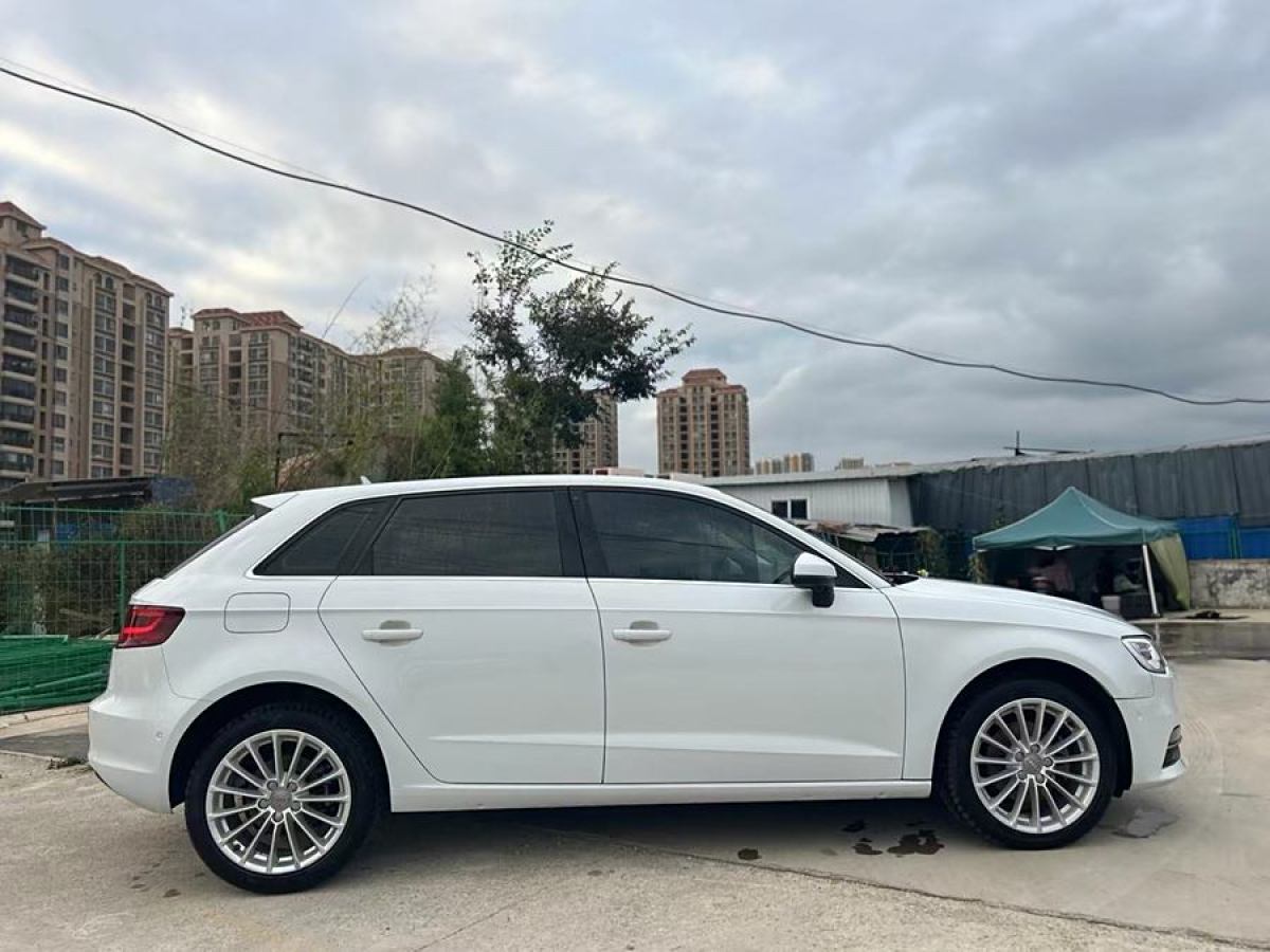 奧迪 奧迪A3  2014款 Sportback 35 TFSI 自動(dòng)豪華型圖片